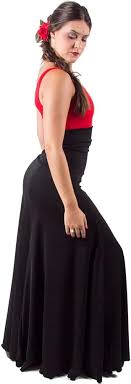 Faldas Flamencas El Rocío: Elegancia desde 1980